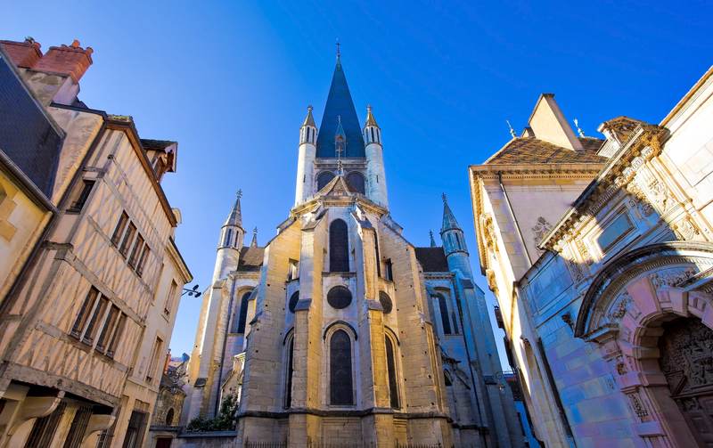 Gestion de patrimoine à Dijon : la capitale de la Bourgogne a tant à offrir Gestion de patrimoine à Dijon : la capitale de la Bourgogne a tant à offrir